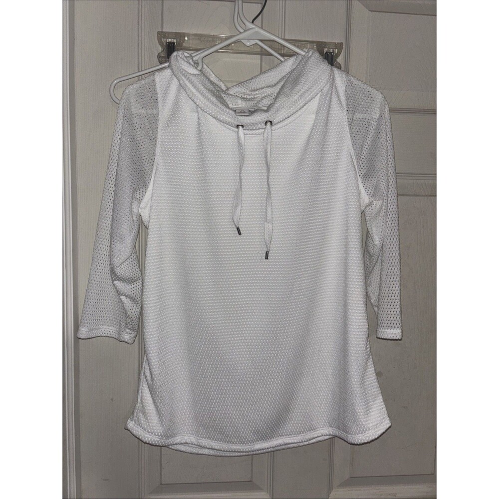 Weekends by Chico’s white fishnet hooded hoodie coverup top lovely!  Size 0